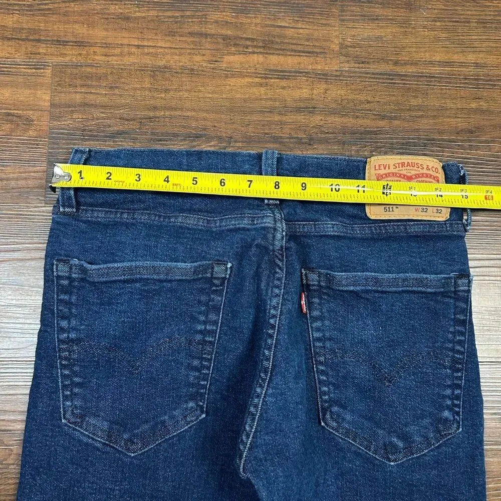 Levi-s Men's Blue and Navy Jeans